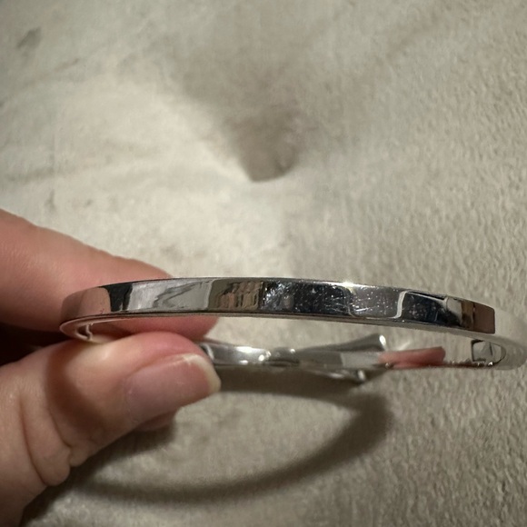 Kate Spade NWOT Cubic Zirconia Bow bracelet - Picture 7 of 7